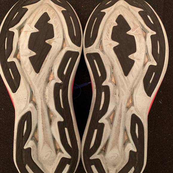 ASICS Superblast - Picture 8 of 13